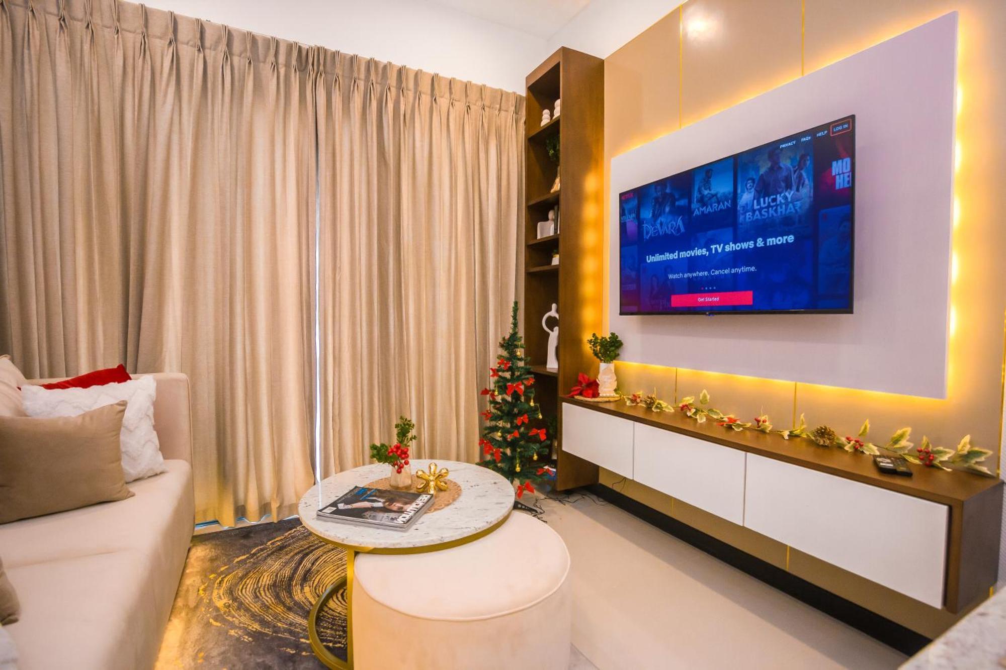 Apartemen Celestara Luxury At Trizen With Pool, View *