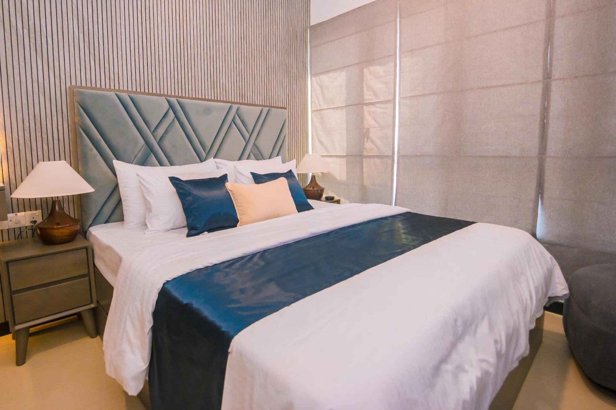 Celestara Luxury At Trizen With Pool, View Apartemen